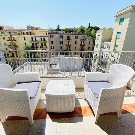Le - Suites, Center! *