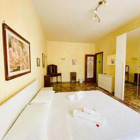 Guest house Le - Suites, Center! *